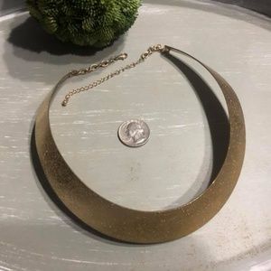 NWOT Hammered Gold Necklace